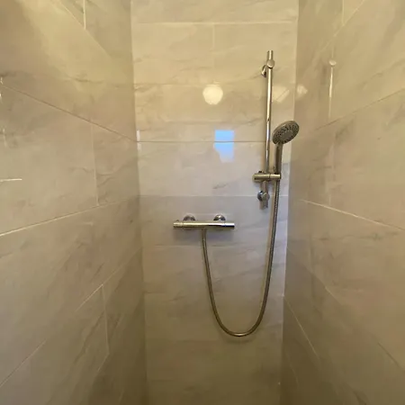 Lägenhet Promo Modern 1-bedroom Flat Near Crokepark And Citycentre Dublin